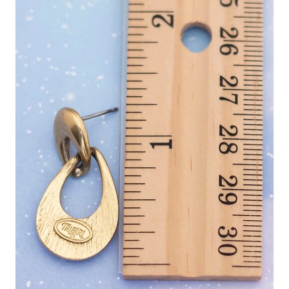 Vintage Simple Oval Dangle Earrings | Trifari | J24 - Picture 2 of 2